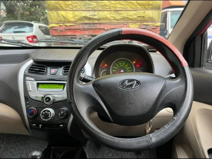 Hyundai EON - Thumbnail 8